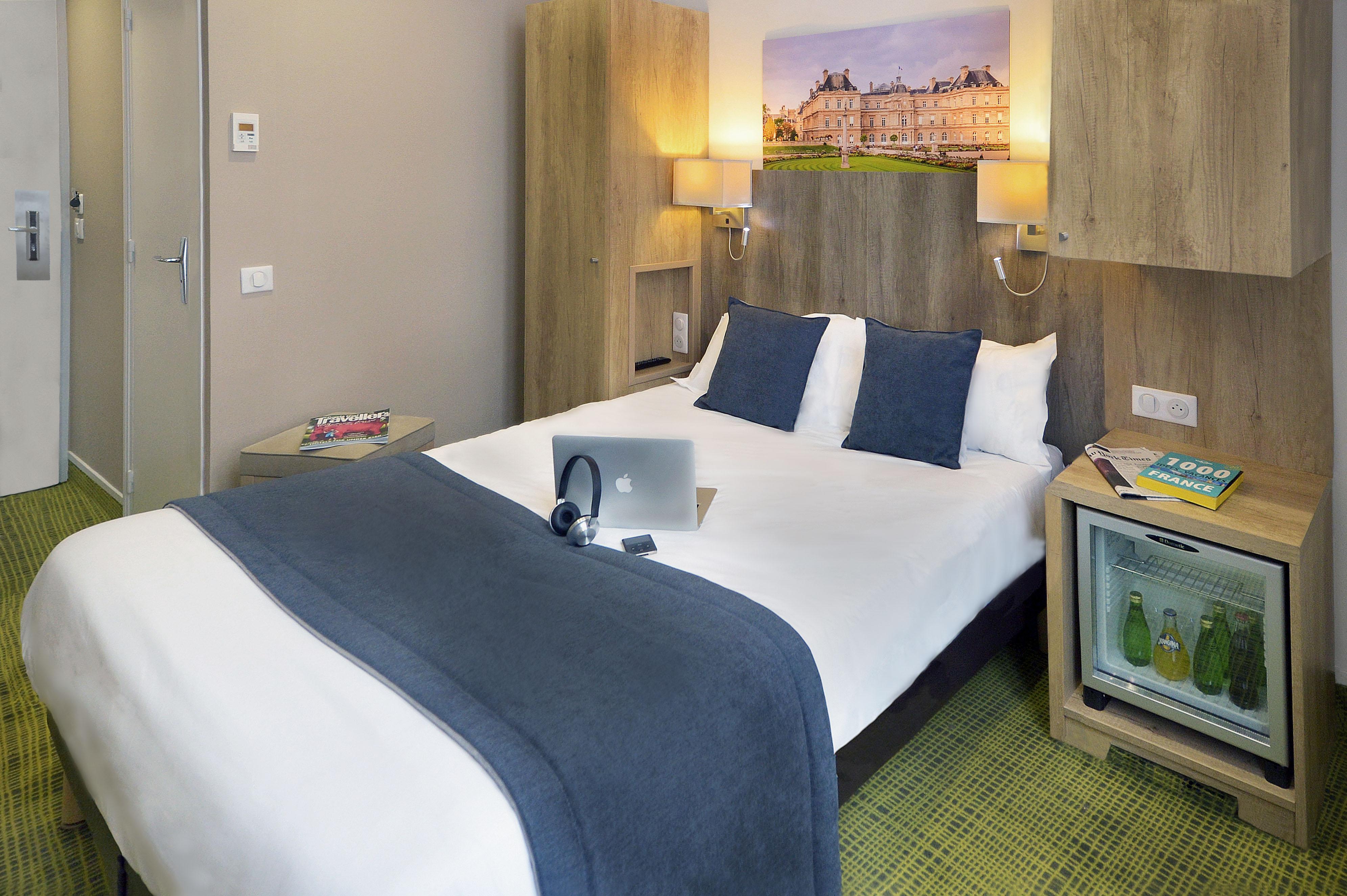 Hotel Eugenie Paris Bagian luar foto