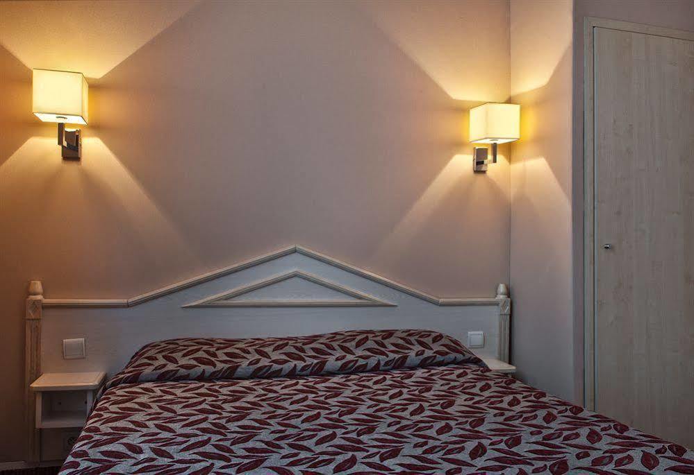 Hotel Eugenie Paris Bagian luar foto